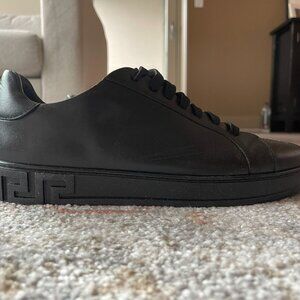Versace Sneakers 10.5 Black